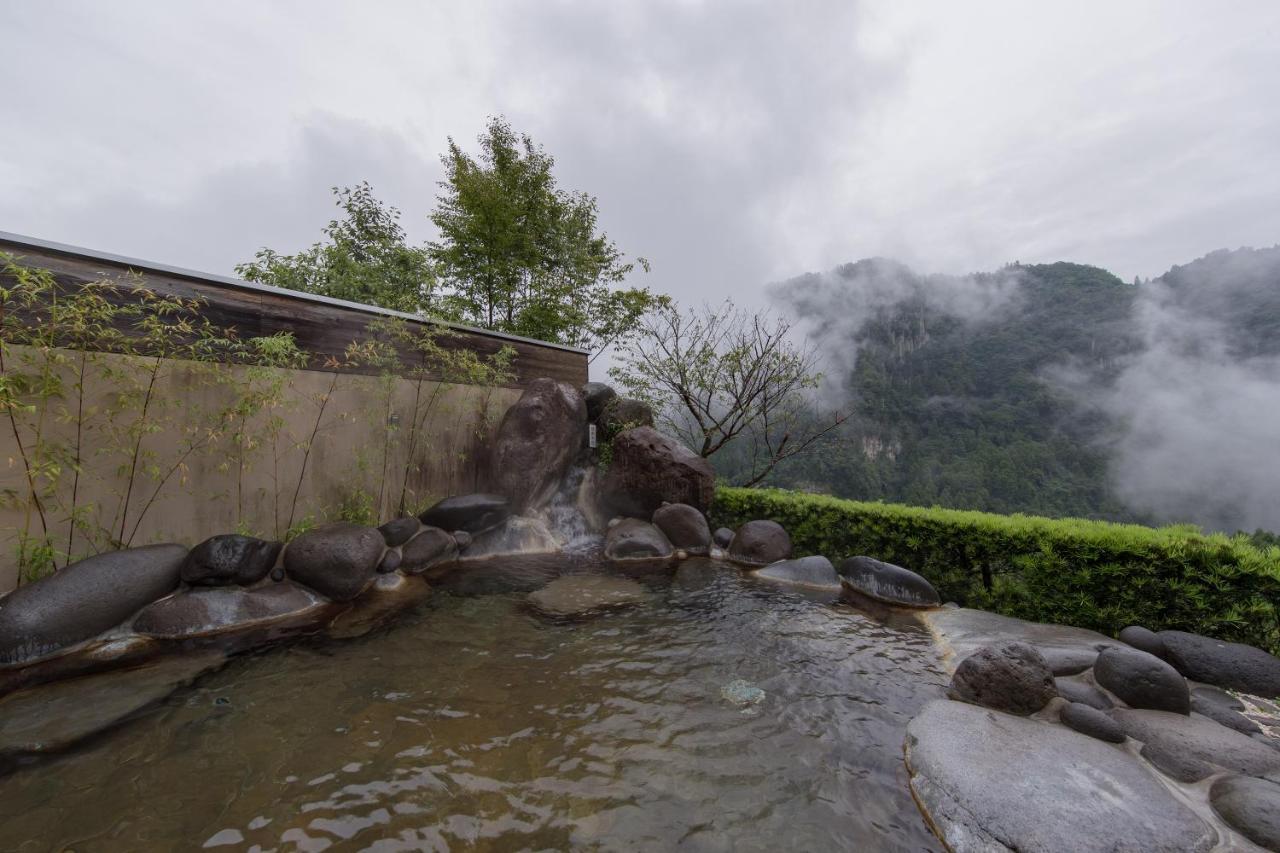 Okuhita Onsen Umehibiki Hotel Екстериор снимка